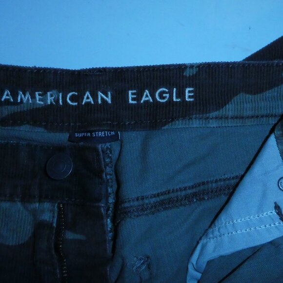 American Eagle American Eagle Corduroy Camo Mom Jeans - Picture 5 of 12